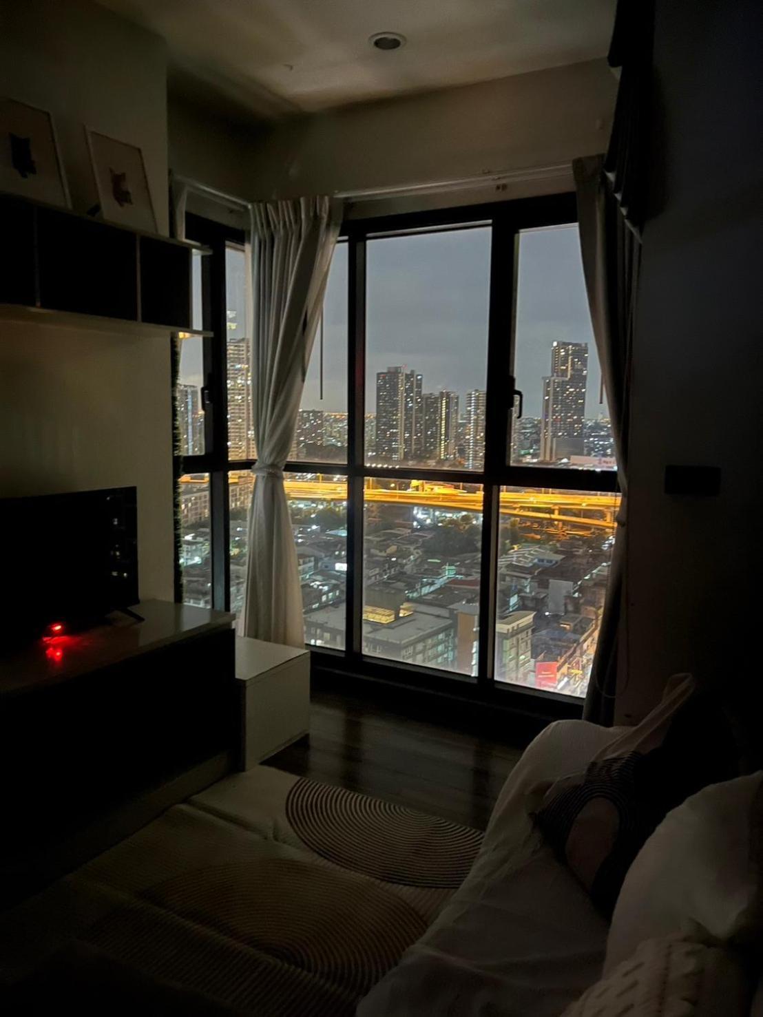 Apartment Next To Phrakanong Bts Wyne Sukhumvit Банкок Екстериор снимка